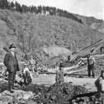 440 Foto vom Bau der Wasserleitung im Frohnbach mit Bürgermeister Raimund Bächle (Bürgermeister von 1930 bis 1937)