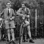 576 Start zur Radtour: Hans Schmider und Siegfried Müller um 1960
